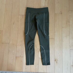 Outdoor Voices Frostknit 7/8 Leggings in Forest Green